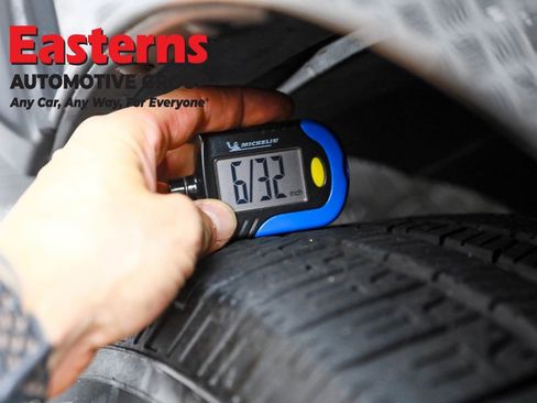 Used 2019 Nissan Pathfinder SV image 29