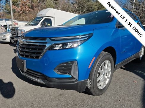 Used 2024 Chevrolet Equinox LT image 2