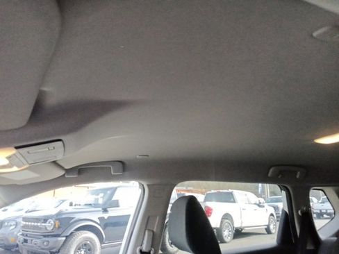 Used 2023 Nissan Rogue SV image 14