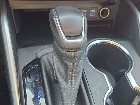 Used 2022 Toyota Highlander XLE image 33