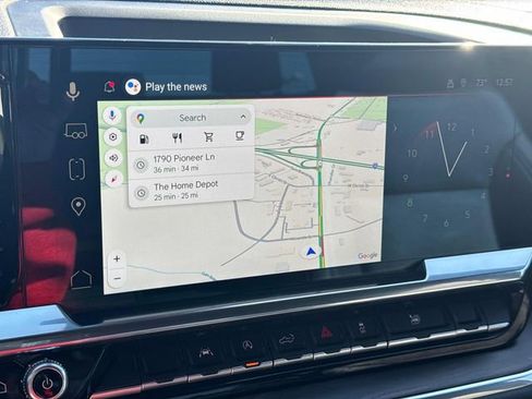 Certified 2025 GMC Sierra 1500 SLT image 30