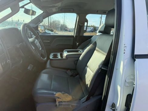 Used 2017 GMC Sierra 2500 2WD Crew Cab image 13
