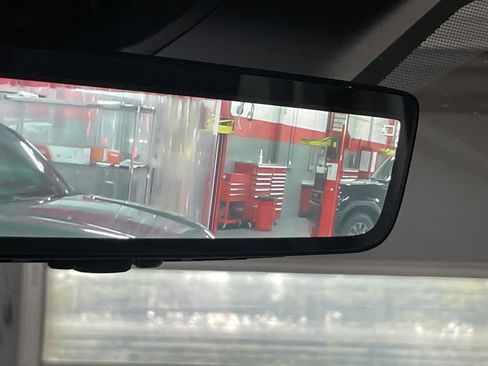 Used 2024 Toyota Sequoia Limited image 27