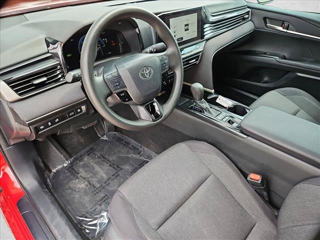 Used 2025 Toyota Camry LE FWD image 12