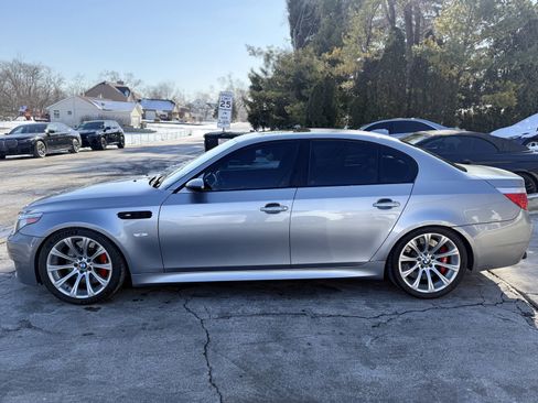Used 2006 BMW M5 RWD image 5