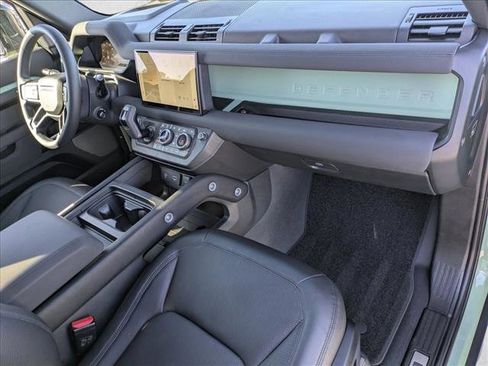 Certified 2023 Land Rover Defender 110 75th Limited Edition image 22