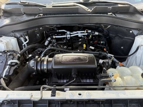 Used 2021 Ford Explorer XLT RWD image 34