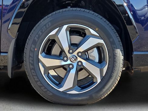 Certified 2025 Toyota RAV4 SE AWD/4WD image 9