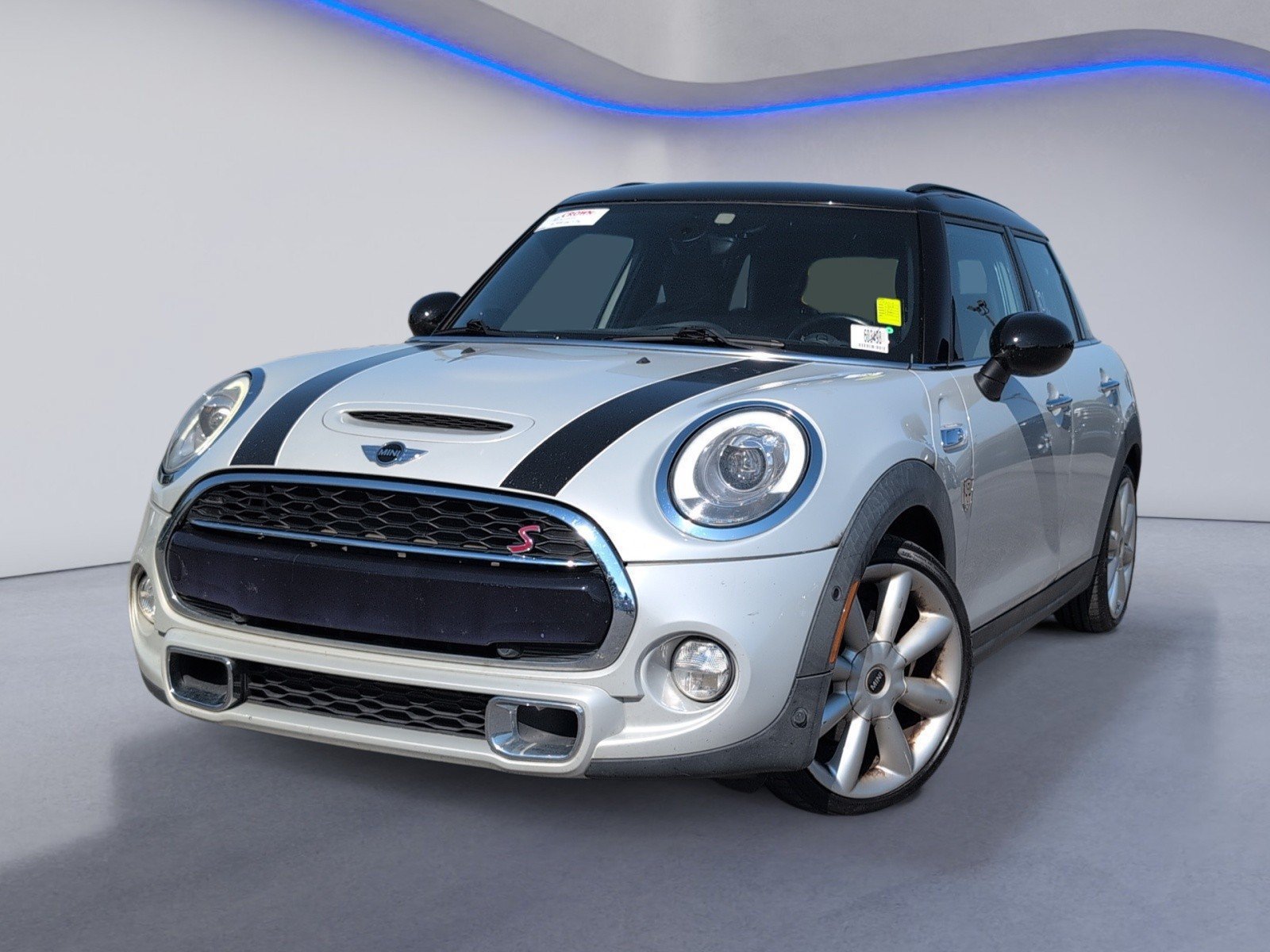 Used 2018 MINI Cooper S FWD image 2