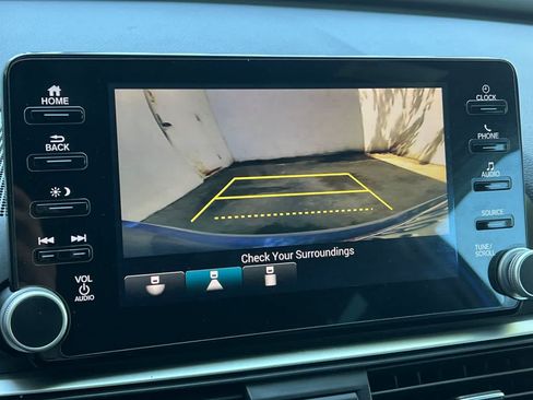 Used 2018 Honda Accord Sport image 21