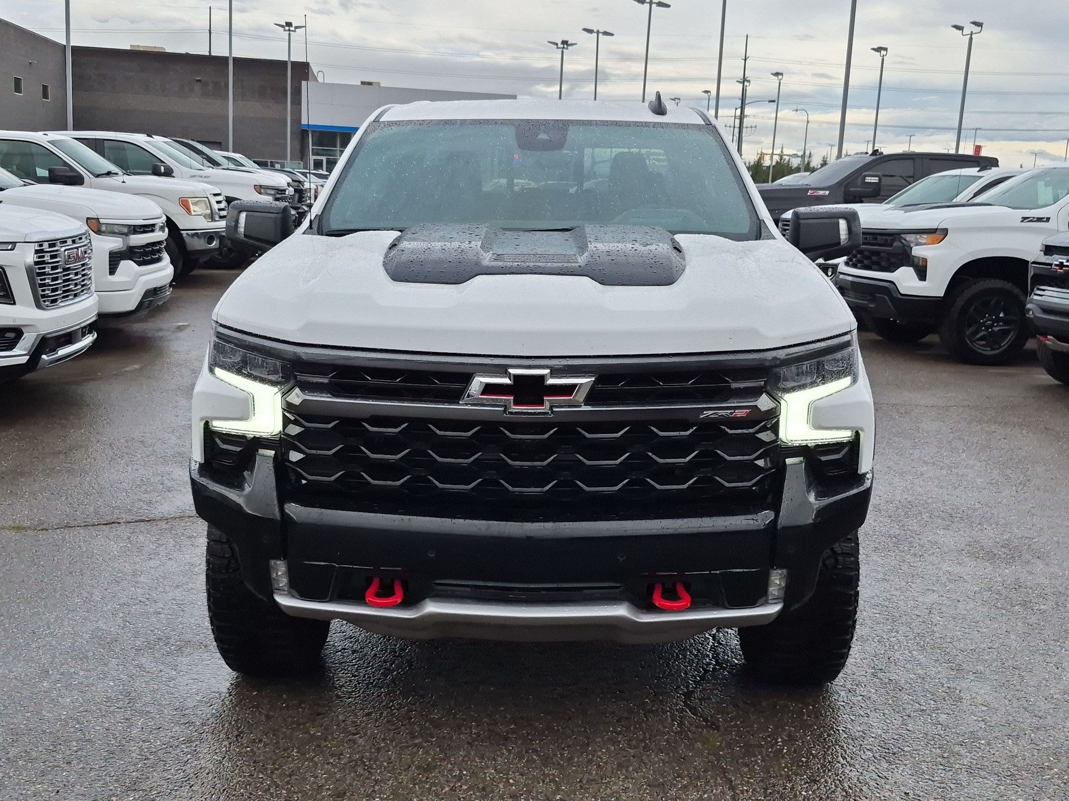 Used 2026 Chevrolet Silverado 1500 ZR2 w/ LPO, Dark Essentials Package AWD/4WD image 9