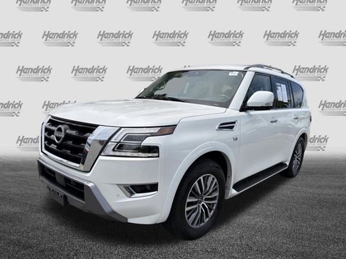 Used 2021 Nissan Armada SV w/ SV Appearance Package RWD image 5