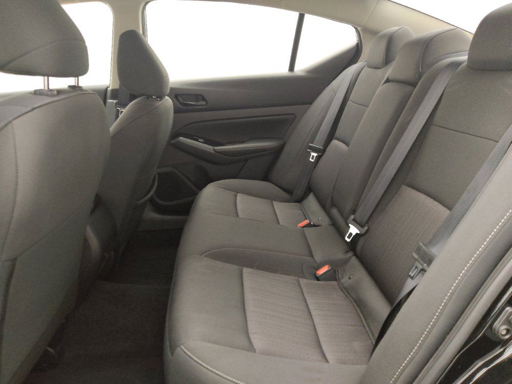 Used 2023 Nissan Altima 2.5 SV AWD/4WD image 18