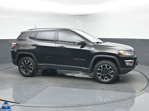 Used 2020 Jeep Compass Trailhawk image 1