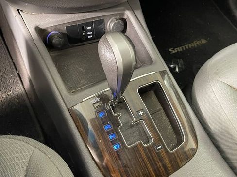 Used 2012 Hyundai Santa Fe GLS image 9