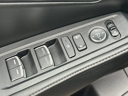Used 2025 Honda Accord Sport image 12