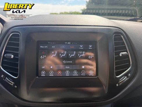 Used 2018 Jeep Compass Latitude w/ Popular Equipment Group AWD/4WD image 13