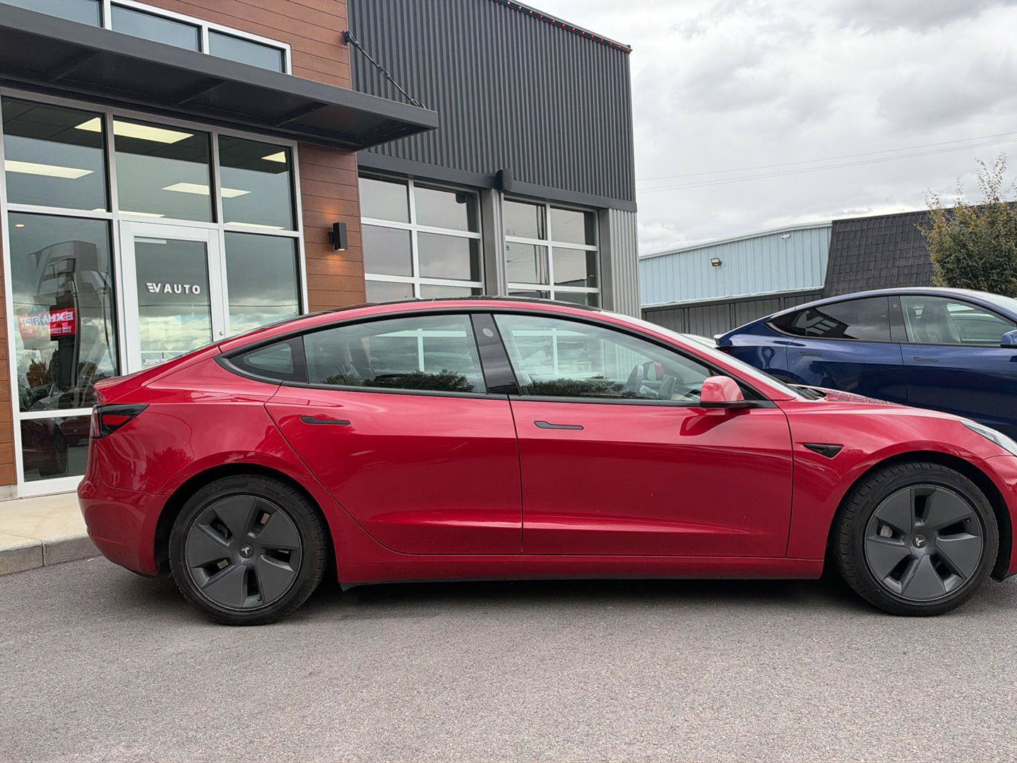 Used 2023 Tesla Model 3 Standard Range RWD image 9