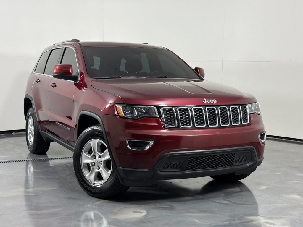 Used 2017 Jeep Grand Cherokee Laredo w/ Quick Order Package 23E AWD/4WD image 2