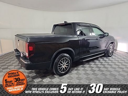 Used 2017 Honda Ridgeline Sport image 11