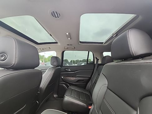 Certified 2023 GMC Acadia Denali w/ Black Diamond Edition image 26