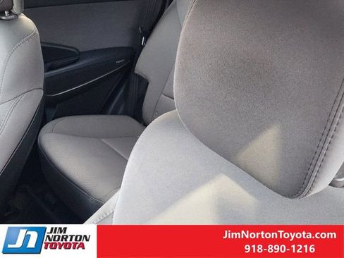 Used 2018 Hyundai Santa Fe Sport w/ 2.4L Value Package 02 image 16