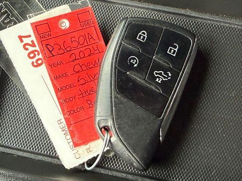 Used 2024 Chevrolet Silverado 1500 LT RWD image 16