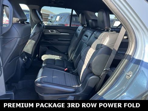 Used 2025 Ford Explorer ST-Line w/ Premium Package image 15