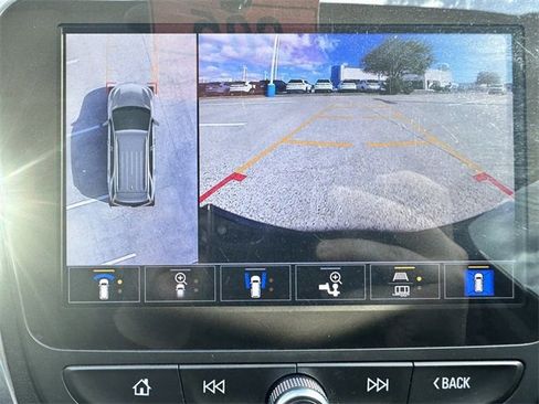 Used 2023 Chevrolet Equinox LT image 18