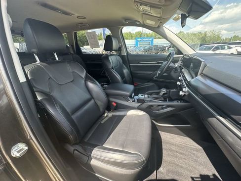 Used 2023 Kia Telluride S AWD/4WD image 31
