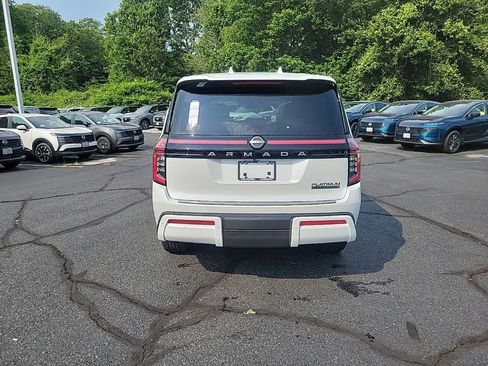 Used 2025 Nissan Armada Platinum Reserve image 4