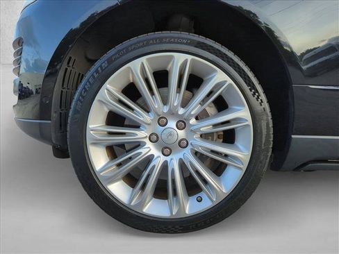 Used 2019 Land Rover Range Rover Long Wheelbase Supercharged AWD/4WD image 14