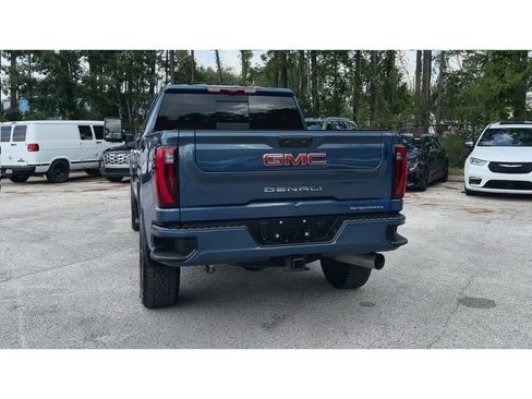 Certified 2026 GMC Sierra 2500 Denali w/ Denali Reserve Package AWD/4WD image 7