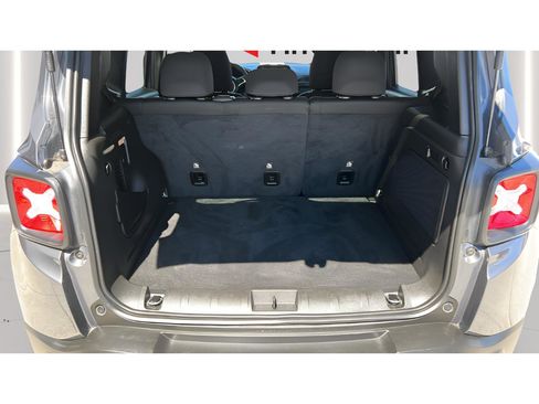 Used 2023 Jeep Renegade Latitude w/ Sun & Fun Group image 16