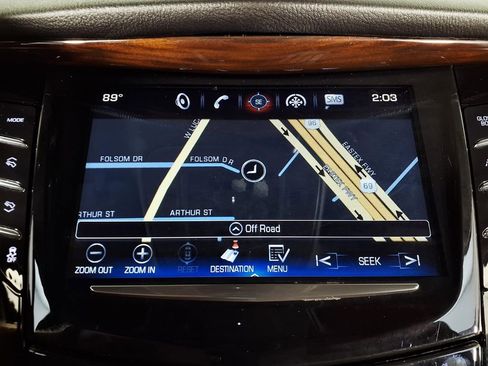 Used 2020 Cadillac Escalade Luxury RWD image 13