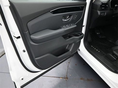 New 2025 Honda Pilot EX-L image 30