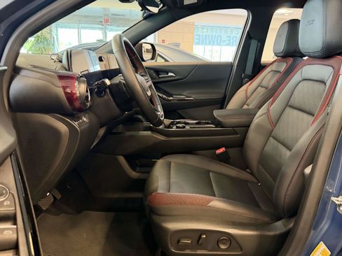 Certified 2026 Chevrolet Equinox RS w/ Safety and Technology Package AWD/4WD image 8