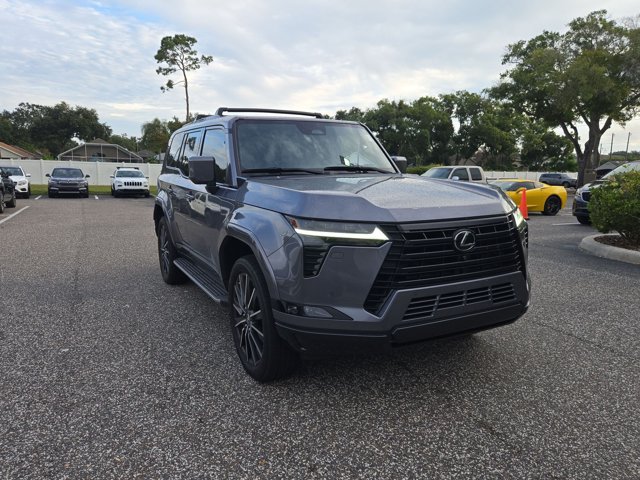 Used 2024 Lexus GX 550 w/ Accessory Package (Z1) AWD/4WD image 3