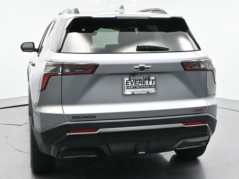 Used 2025 Chevrolet Equinox RS w/ Safety and Technology Package FWD image 6