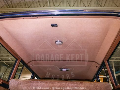 Used 1987 Jeep Grand Wagoneer AWD/4WD image 95
