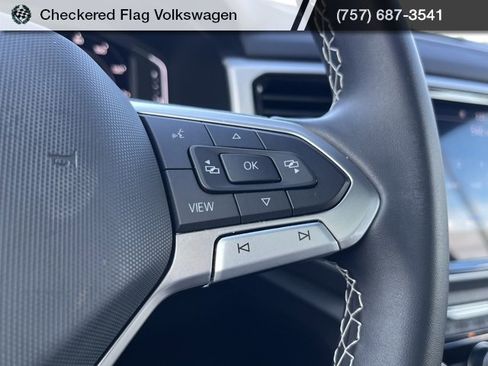 Used 2022 Volkswagen Atlas Cross Sport SE w/ Panoramic Sunroof Package image 37