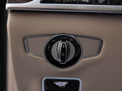Used 2015 Mercedes-Benz S 550 Sedan image 41