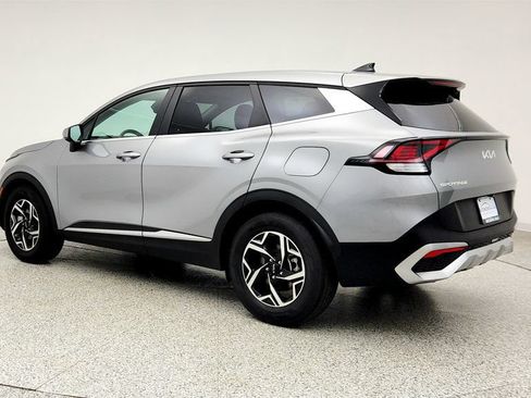 Used 2024 Kia Sportage LX FWD image 7