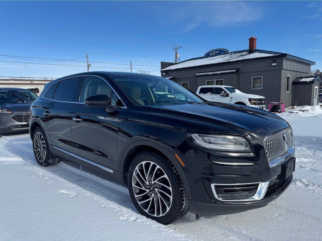 Used 2020 Lincoln Nautilus Reserve AWD/4WD image 3