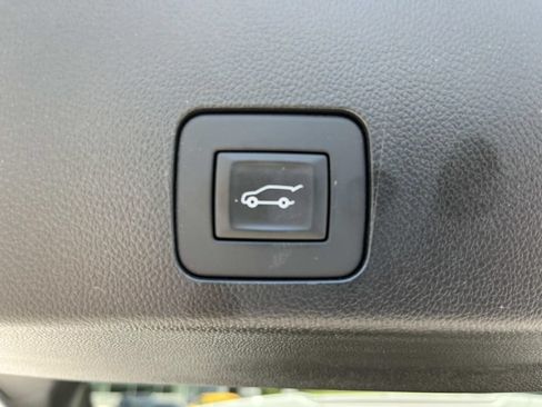 Used 2025 Buick Encore GX Preferred w/ Comfort Package AWD/4WD image 18