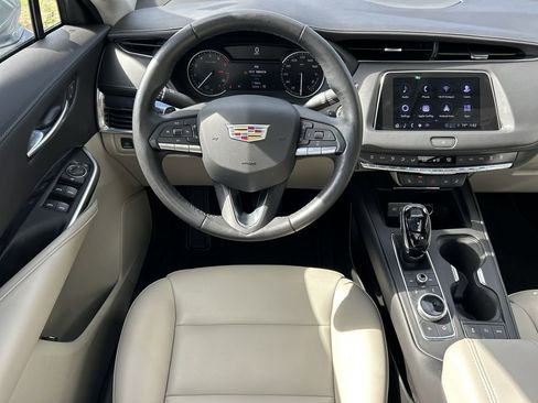 Certified 2023 Cadillac XT4 Luxury w/ Cold Weather Package image 14