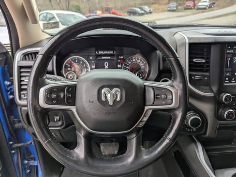 Used 2020 RAM 1500 Big Horn AWD/4WD image 9