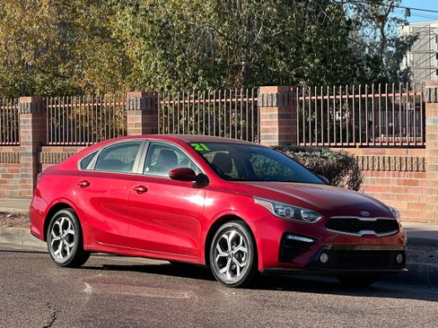 Used 2021 Kia Forte LXS image 8