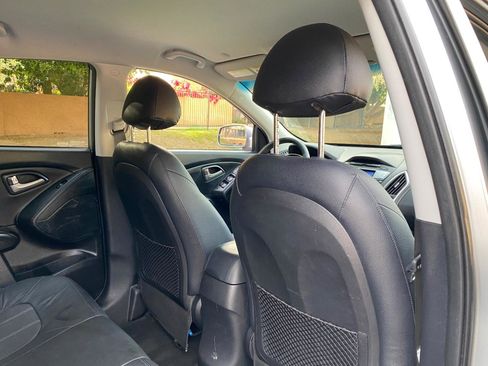 Used 2012 Hyundai Tucson Limited image 43