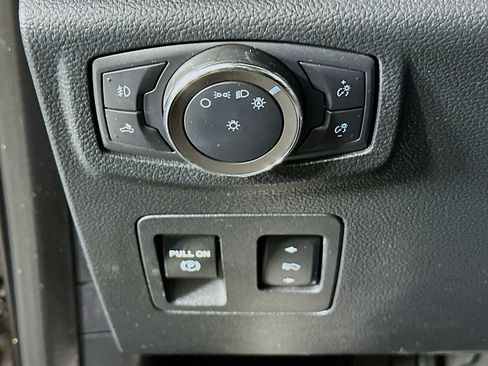 Used 2020 Ford F150 XLT w/ Equipment Group 302A Luxury AWD/4WD image 16